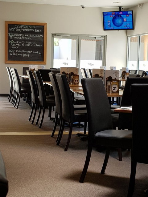 Risdon Brook Hotel - Bet 4u 6