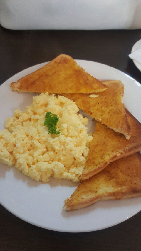 The Signature Cafe - Bridge Guide 2