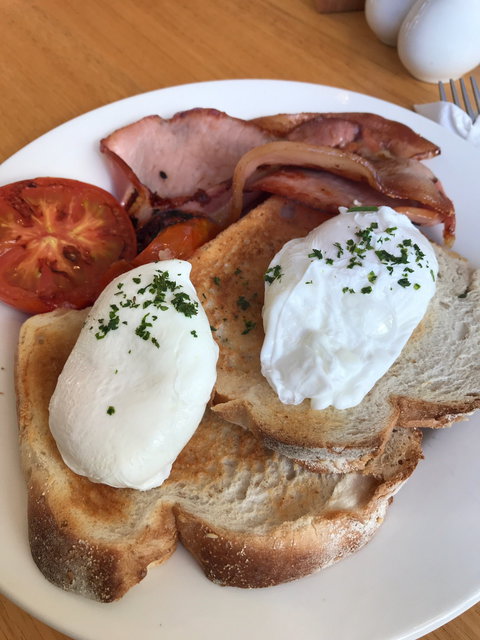 Tracks Cafe - Bridge Guide 2