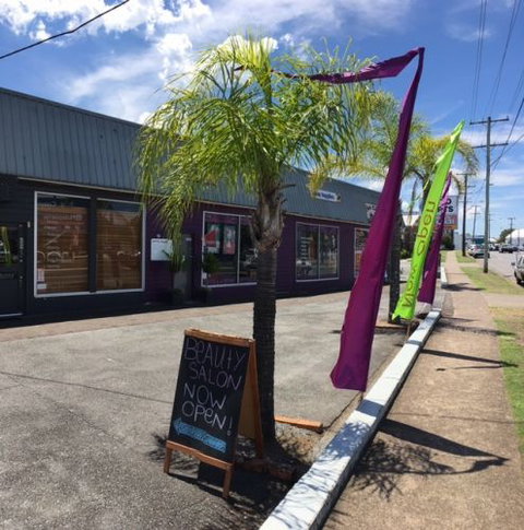 Manning Hair & Beauty Supplies - Click Find 0