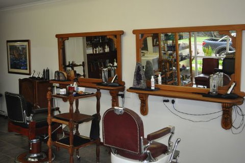 Annie’s Barber Shop - Bet 4u 1