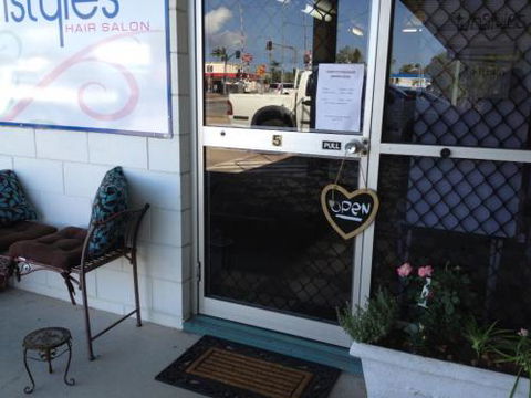 Turnstyles Hair Salon - Lawyer Find 0