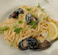 Geordie's Cafe and Art Gallery - Click Find
