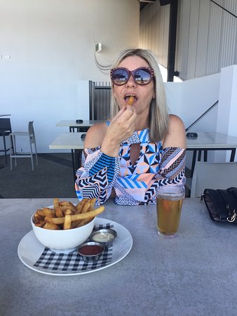 Food Delivery Beeliar WA Click Find