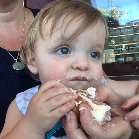 Rose's Bakery - Click Find 0