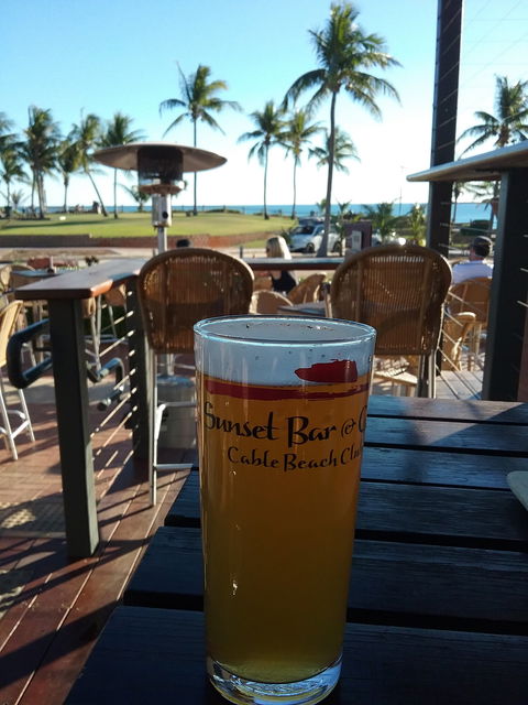 Sunset Bar And Grill - Click Find 5