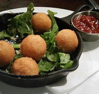 The Chase Bar and Bistro - Click Find