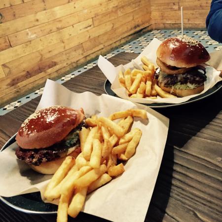 Burger Republic Hyde Park - Lawyer Find 0