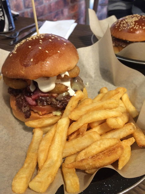 Burger Republic Hyde Park - Lawyer Find 7