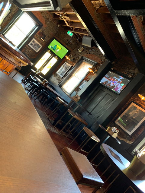 Earl Of Leicester Hotel - Click Find 5