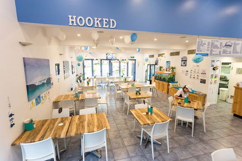Hooked On Middleton Beach Fish & Chips - Bet 4u 0