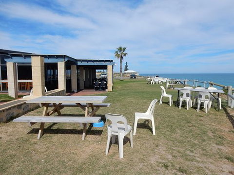 Seabird Tavern - Click Find 0