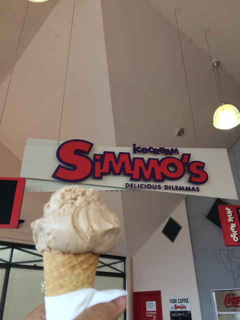 Simmoâ€™s Mandurah Ice Creamery - Bet 4u 2