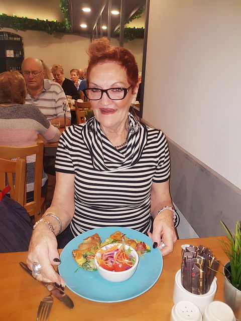42nd Street Cafe - Click Find 2