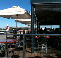 Birkenhead Tavern - Click Find