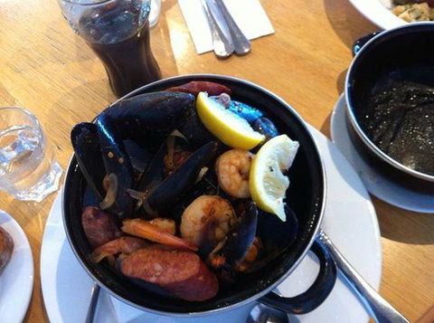 Henley Beach Hotel - Bridge Guide 0