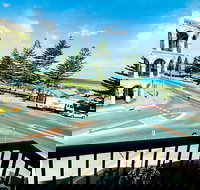 Largs Pier - Lawyer Find