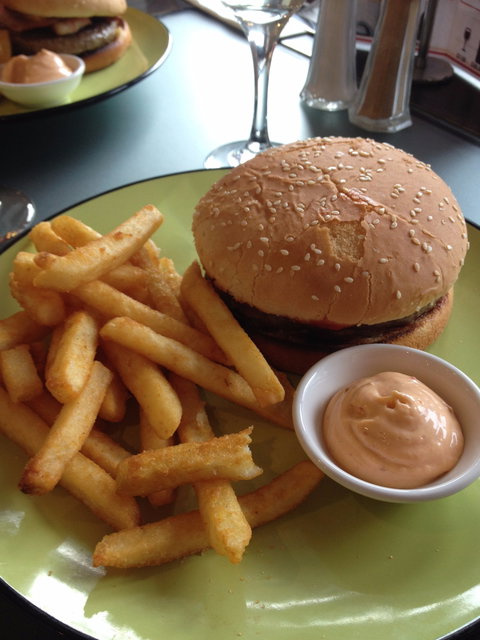 St Kilda Beach Hotel - Bet 4u 1