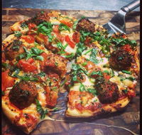 Amigo's Pizzeria - Local Finder