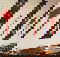 Holden Hill Zen Asian Fusion - Click Find