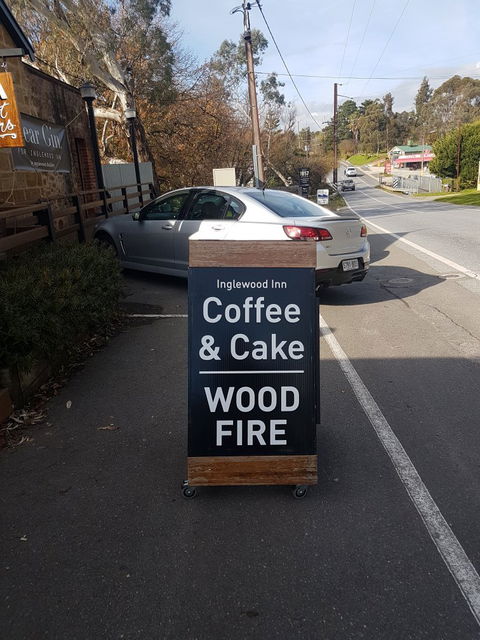 Inglewood Inn - Click Find 1