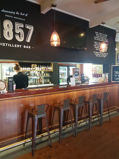 Inglewood Inn - Click Find 2