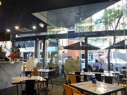 Luxxe Cafe - Lawyer Find 0