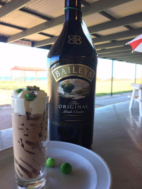Sand Bar Cafe - Click Find 1