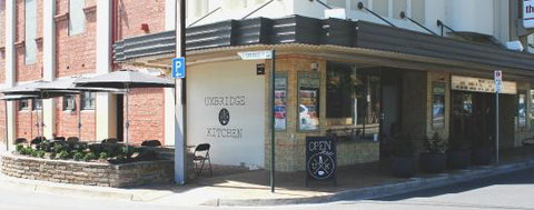 Uxbridge Kitchen - Click Find 0