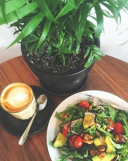 Uxbridge Kitchen - Click Find 1