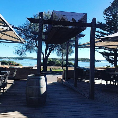 1802 Oyster Bar & Bistro - Bet 4u 0