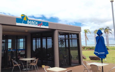 Beach Cafe - Click Find 0