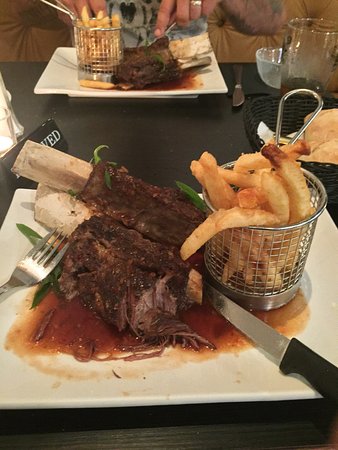 Murray Bridge Hotel- Dining Room - Bet 4u 0