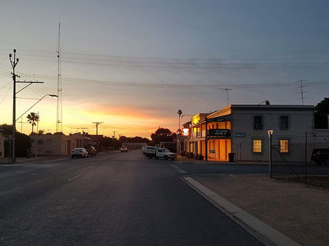 Rising Sun Hotel - Lawyer Find 0