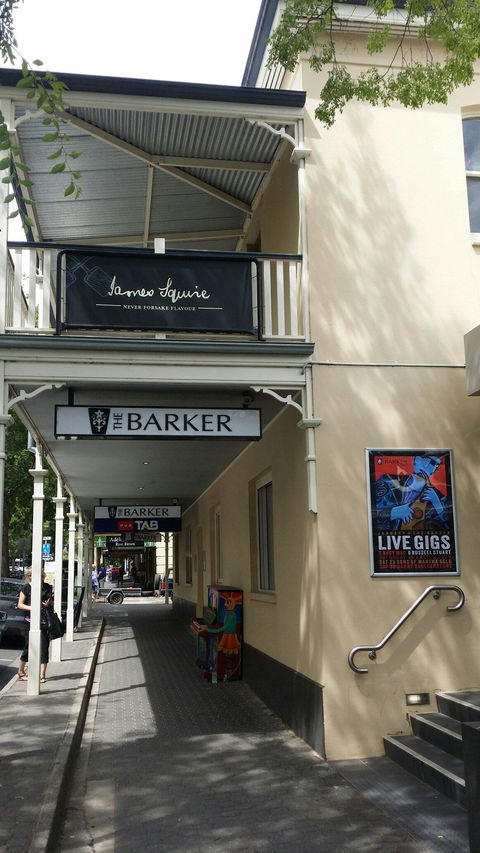 The Barker Hotel - Bridge Guide 1