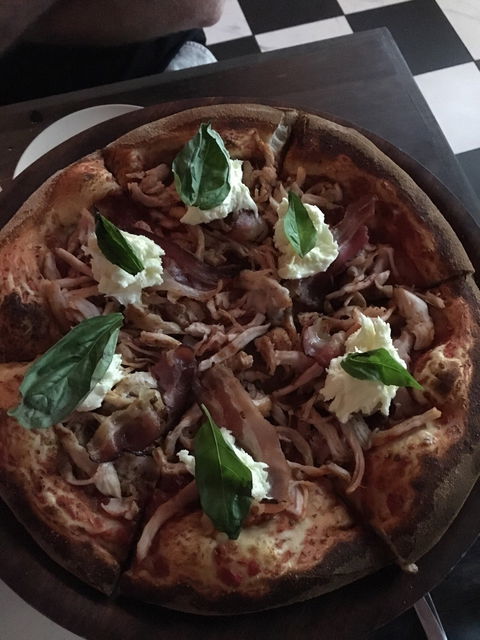 Alfredo's Pizzeria - Click Find 3