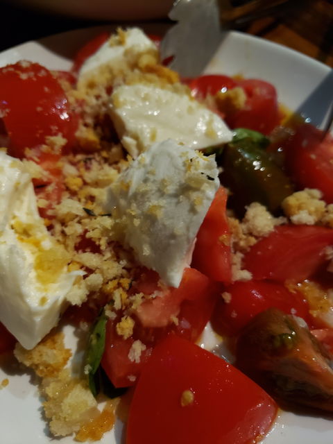 Julius Pizzeria - Click Find 6