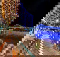 La Vue Waterfront Restaurant - Click Find