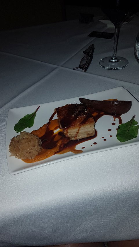 La Vue Waterfront Restaurant - Click Find 2