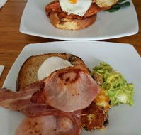 Little Sista Cafe - Click Find