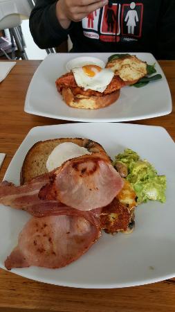 Little Sista Cafe - Click Find 0