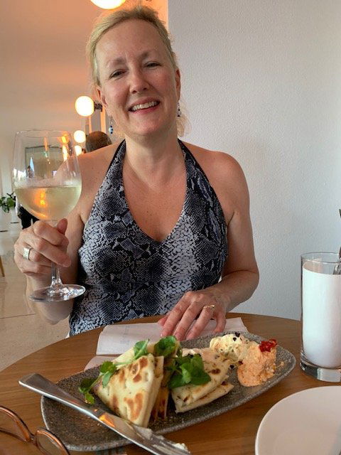 Nostimo Restaurant Bar - Click Find 4