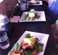Spring Hill Deli  Cafe - Click Find