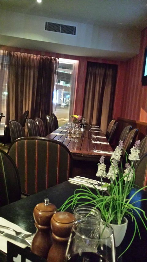 Waterloo Hotel - Click Find 6