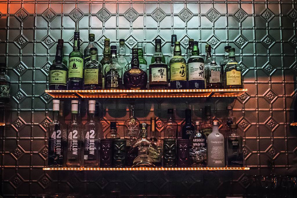Bars Nightclubs Labrador QLD Click Find