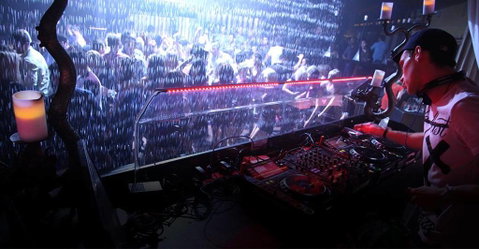 East Nightclub - Click Find 0