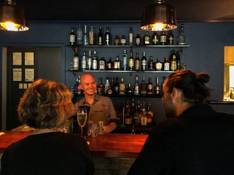 Walter’s Lounge - Click Find 0