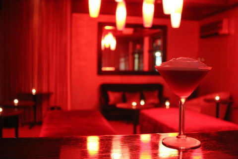 Cave Bar - Click Find 2