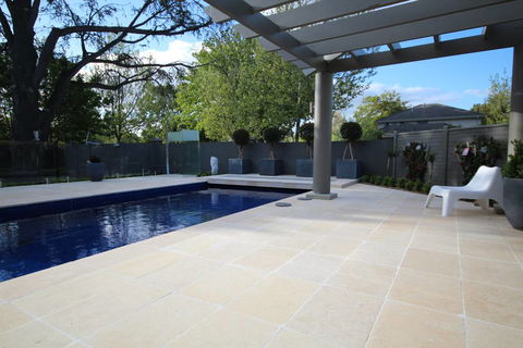 Scott’s Timber & Lattice - DBD 2