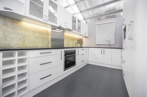 Coast & Country Kitchens & Bathrooms - Lavinia 1